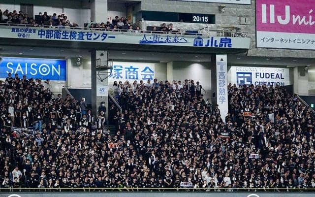 米記者が驚いたロッテの応援団「試合1時間前なのに…」　東京Dの“熱量”にポカン
