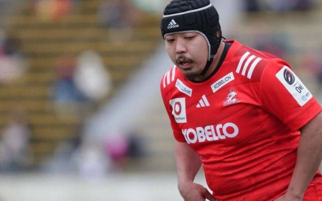 東の聖地を“赤”の歓喜に染めるため。タフネスの大立者は、勝つための連続プレーに力を注ぐ