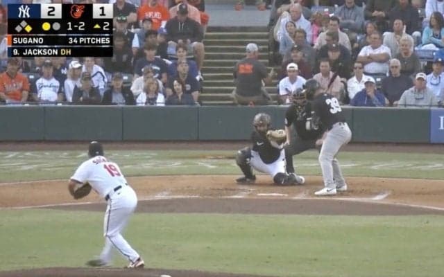 なんだこれは…？ オリオールズ菅野智之に“打者ドン引き”「この球は打てない」 手が出ない“鬼制球”→黙ってベンチに立ち去る