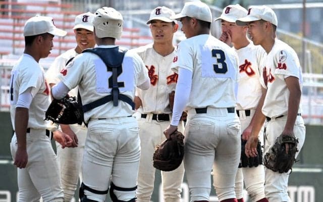 鹿児島水産・田代が17奪三振！鶴丸、武岡台、鹿屋が打ち勝つ【九州地区鹿児島予選2日目】








