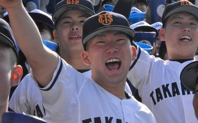 巨人・浅野翔吾選手の弟、スタンド応援　「全力で」　センバツ高松商