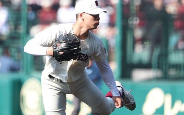 早実二刀流エース“誕生秘話”　左投左打になった謎…父親が明かした「不思議」