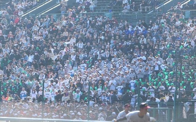 話題のダンスは「1日約4時間練習」　SNSでは批判の声も…“仕掛け人”明かす舞台裏