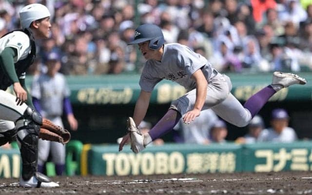 花巻東がセンバツ8強一番乗り　7年ぶり　二松学舎大付を破る