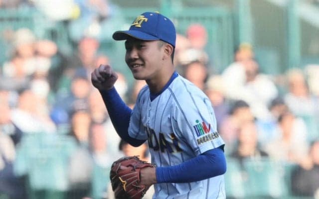 世代屈指の剛腕が9回二死で登板し、セーブ投手！最速152キロの剛速球にどよめき