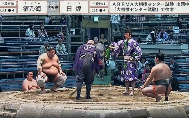 「おっかねぇのきた」「すごいの入ってきた」花道に\"ただならぬ\"存在感の人影 あまりの迫力にファン騒然