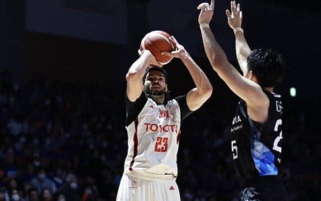 アルバルク東京が茨城とのオーバータイムの熱戦を制す…メインデルが勝負所で躍動