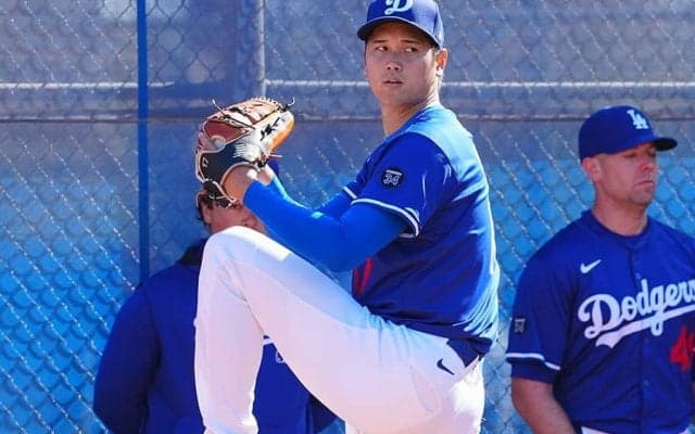 大谷翔平、近日中にブルペン投球を再開へ　ロバーツ監督が明言「すごく順調」