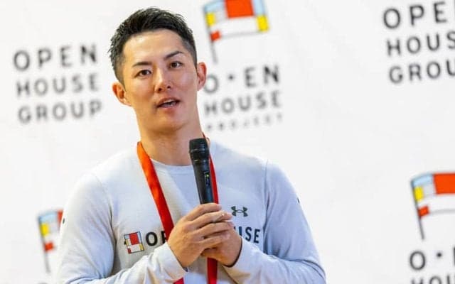 ミラノ・コルティナパラの注目選手！ スノーボードの世界選手権金メダリスト・小須田潤太に10の質問！