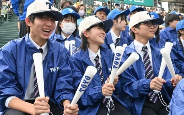 東洋大姫路「念願の子たち」　選手支えた3人のアナリスト　センバツ