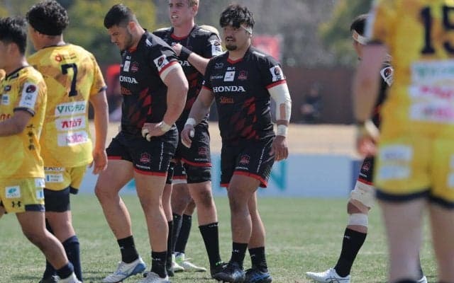 スクラムに注ぐ情熱。“熱さ”をチームに宿し、浮上への道を切り拓く二人