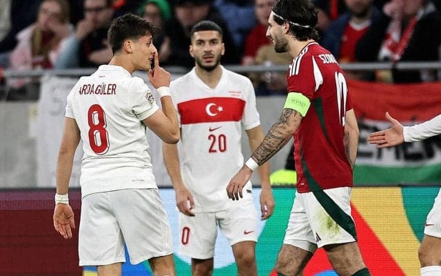 代表戦で衝突のアルダ・ギュレルとソボスライがSNSで場外戦…出場時間揶揄に対してマドリーMFが痛烈な返し