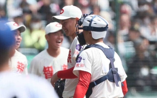 智弁和歌山が13安打9得点の猛攻！近畿勢唯一のベスト8進出決める！