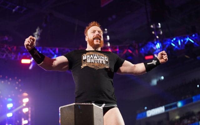 “ビール腹”レスラーが「奇跡のダイエット」で圧巻腹筋を披露…独自の減量法で“劇的ビフォーアフター”実現にファン驚愕