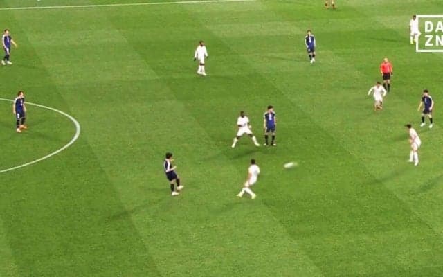 えっ、いきなり？ 高井幸大の“抜群すぎる縦パス”に絶賛続々「めっちゃうまい」「痺れるわ」「ビルドアップの鬼」初スタメンの20歳が決定機演出でＸトレンド入り【日本代表】
