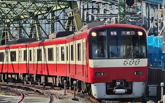 「京急電鉄賞 京浜盃」 赤い電車と同じくレースでも“赤枠”は強いのか調べてみた