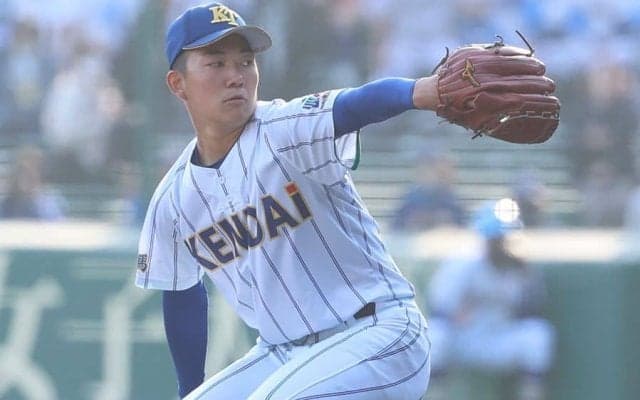 健大高崎・石垣が今大会最速155キロ連発！　甲子園ざわめく…救援登板で唸る剛速球