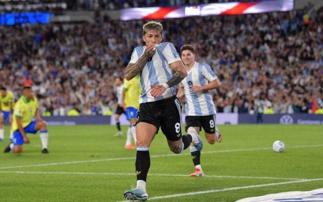 アルゼンチンがW杯出場に華を添えるブラジルとの南米クラシコ快勝【2026年W杯南米予選】