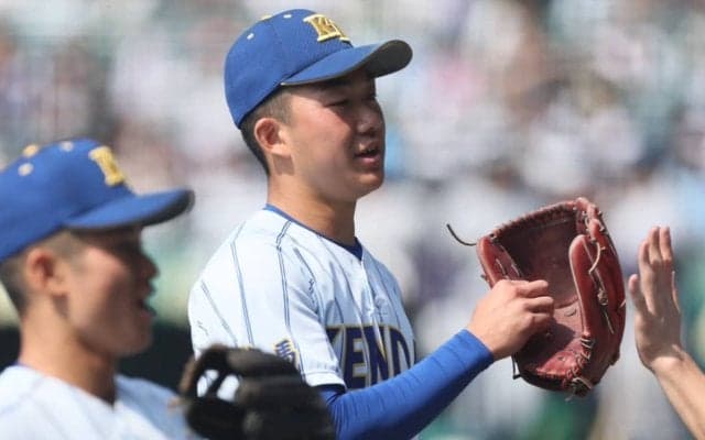 エース左腕・下重温存の健大高崎がベスト4進出！石垣が大会最速の155キロ連発！打線も16安打で圧倒！センバツ】