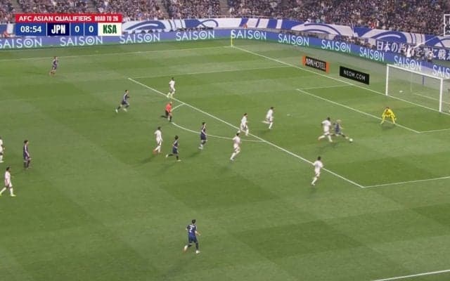 時空超えてるな！前田大然“超加速”抜け出しで2人置き去り→強烈シュート炸裂「武器すぎる」「ゲームよりずるい」とんでもない爆速ムーブに元日本代表の天才MFも驚嘆