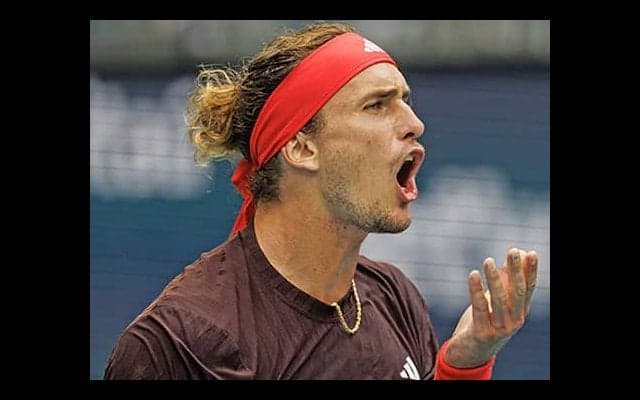  ズべレフ敗退、今季まだVなし 