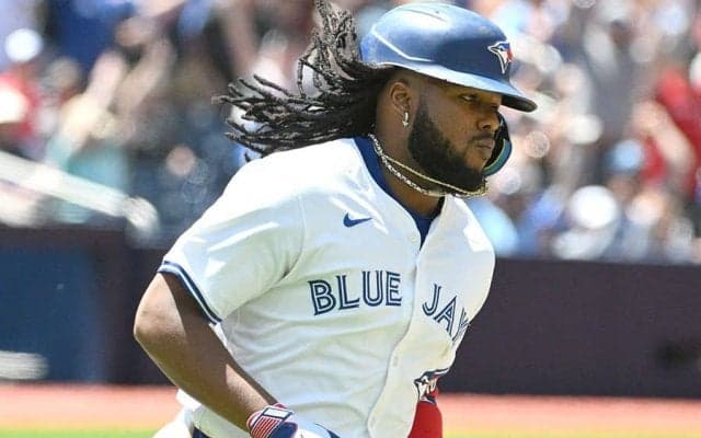 開幕直前…ゲレーロJr.に830億円契約の可能性　海外記者が報道、532億円は拒否