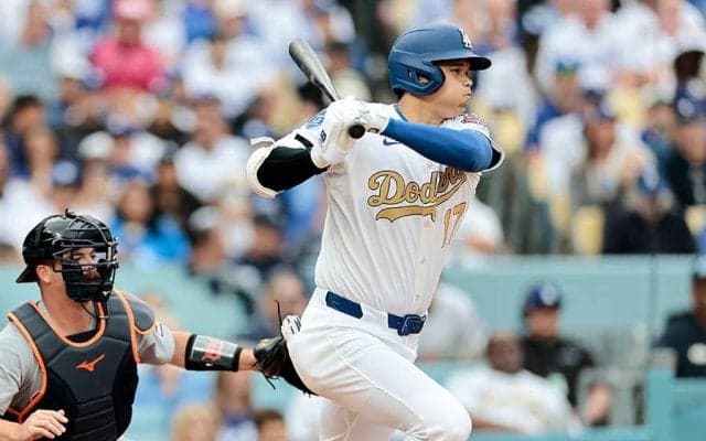 大谷翔平、米開幕戦で衝撃アーチ　2試合連続2号…逆方向への豪快弾に本拠地騒然