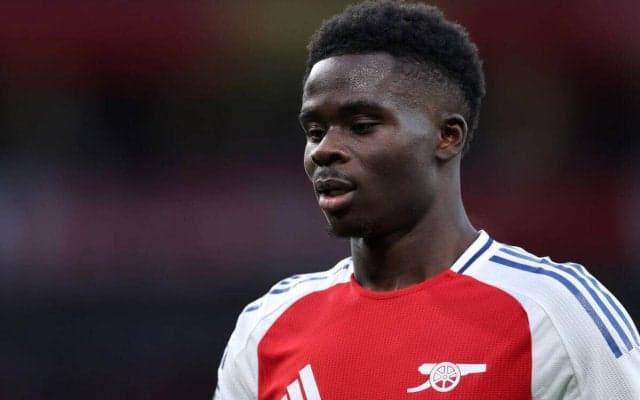 サカがハムストリング断裂の大ケガから3カ月の離脱を経てフルアム戦で復帰か