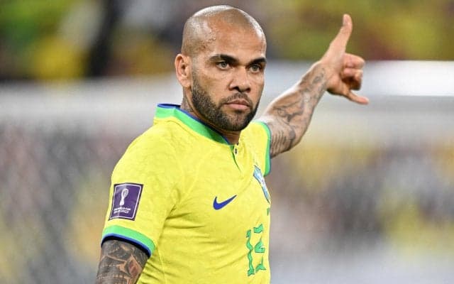 性的暴行で懲役4年半のダニエウ・アウベスが一転して無罪！ 「証言の信頼性の欠如」で推定無罪に