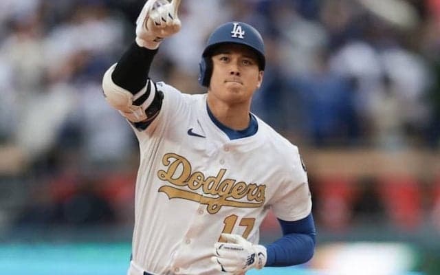 米開幕戦での異次元弾に熱狂 大谷翔平の“価値”を米紙も強調「オオタニはどんな罵声にも屈しない。我々は感謝すべきだ」