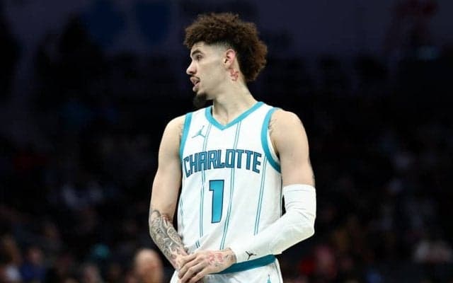 ホーネッツのラメロ・ボールが足首と手首の手術のため今季残り試合を全休