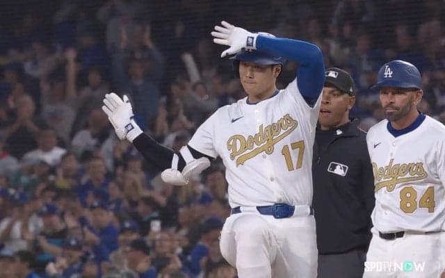 ベッツに回せ！大谷翔平、サヨナラ直前に見せた“勝利への執念”が話題 「大谷さんの気持ちがチームに乗り移った」SNS歓喜