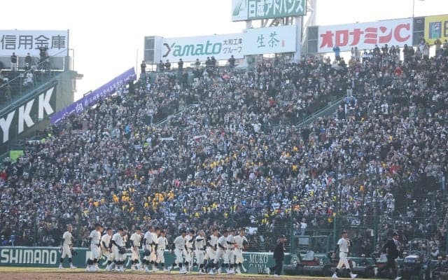 最優秀応援団賞に壱岐が選ばれる！\"離島\"から鮮やかなアルプスタンドを埋め尽くす！【センバツ】