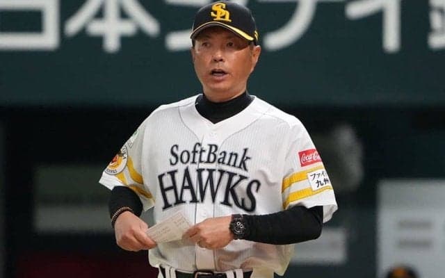 鷹で珍事…捕手の防具に投球がハマり勝ち越し許す　まさかの失点にベンチ呆然