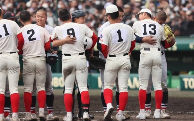 智弁和歌山は31年ぶりの優勝ならず！中谷監督「タイムリーが出ないという差を感じた」【25年センバツ】






