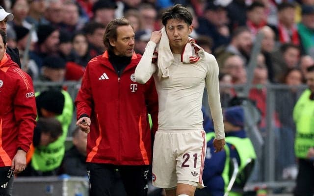 バイエルンの日本代表DF伊藤洋輝が中足骨骨折を再発…早々に今季終了、クラブSD「彼がどんな気持ちなのか、想像もつかない」
