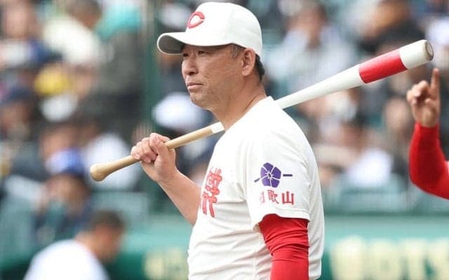 恩師から継承も「比較対象が大きすぎ」　31年ぶりVならず…元プロ監督の「試行錯誤の日々」