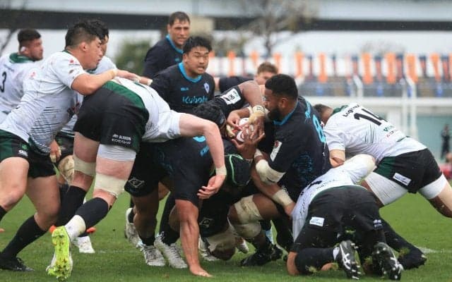 “雨を得たフォワード”陣が見せたストロングスタイル。悪天候にもえどりくの牙城は揺らがず