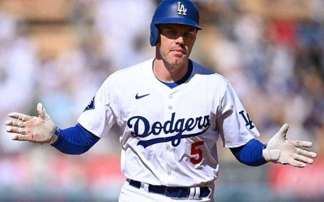 フリーマン欠場はシャワー室での「不運な事故」　右足首痛めるも…指揮官は軽傷を示唆