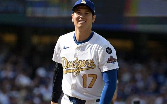 大谷翔平らが歓喜…世界一の証を238万円で購入可能　ド軍仕様の豪華アイテムが限定発売