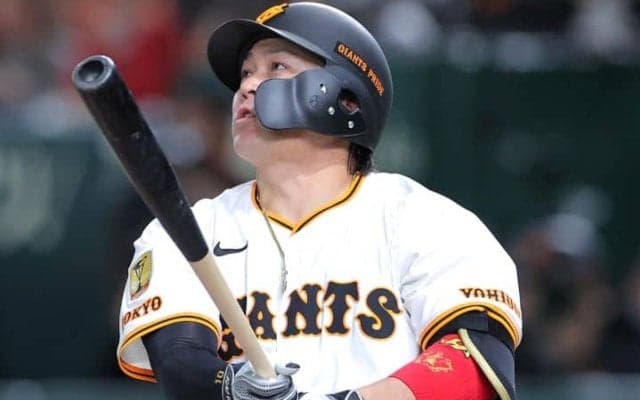 「阿部監督が求めていたのはそこ」巨人に現れた＂打てる捕手＂　長打率・846の驚異　攻守に光る存在感に球界OBも着目