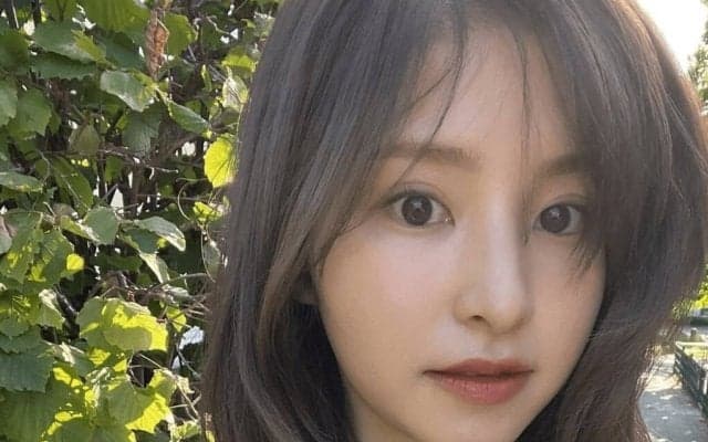 ｢理想のスタイル｣サッカー日本代表・堂安律の美人妻、ポニーテール＆ヘソ出しウェアでピラティス｢骨ストですかね｣美ボディに羨望の声