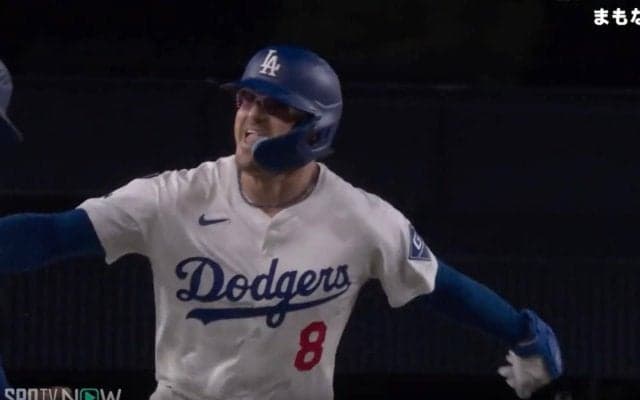 ふざけすぎ！ ド軍のお祭り男・キケが“大暴れ”「最高w」ホームランではしゃぎまくる「変顔」「さすが面白い」