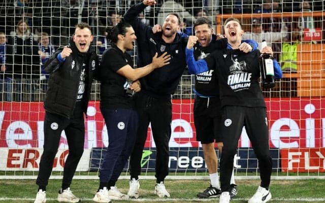 レバークーゼンも撃破してDFBポカール決勝進出のビーレフェルト、4度目のジャイアントキリング起こした指揮官は｢今夜は誰も眠れない｣と興奮隠せず