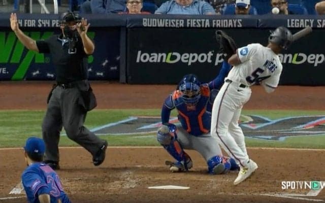 何が起きた？ メッツ千賀滉大、“想定外のハプニング”「怖すぎる」ピッチクロック違反→審判の制止が間に合わず…頭部付近に危険球通過 