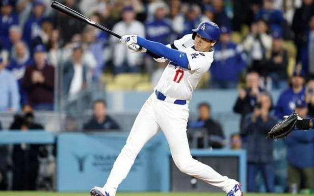 大谷翔平、“魚雷バット”は当面使わず「今のバットで満足」「いいフィーリング」