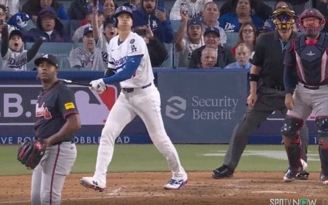 何故、そこに投げた…？ 大谷翔平、衝撃サヨナラ弾に“ドン引き”「被害者の会か」 初球被弾→相手バッテリー“棒立ち”「あれだけ注意しろと…」