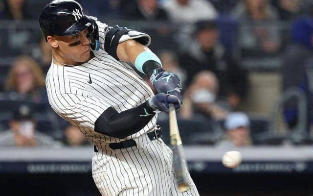 “魚雷バット”のヤンキース、開幕6戦22HRのメジャー新記録…5号ジャッジも93年ぶり快挙