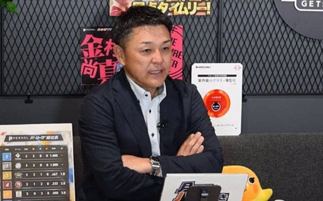 鷹戦で起きた珍事…伝説捕手が語る“昔”との違い　チームのために「痛くても我慢」
