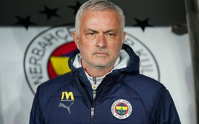 フェネルバフチェがモウリーニョ監督を擁護、原因は相手監督の挑発と主張